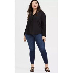 New Torrid Georgette Pintuck Button-Front Flowy Lightweight Blouse Black Size 6